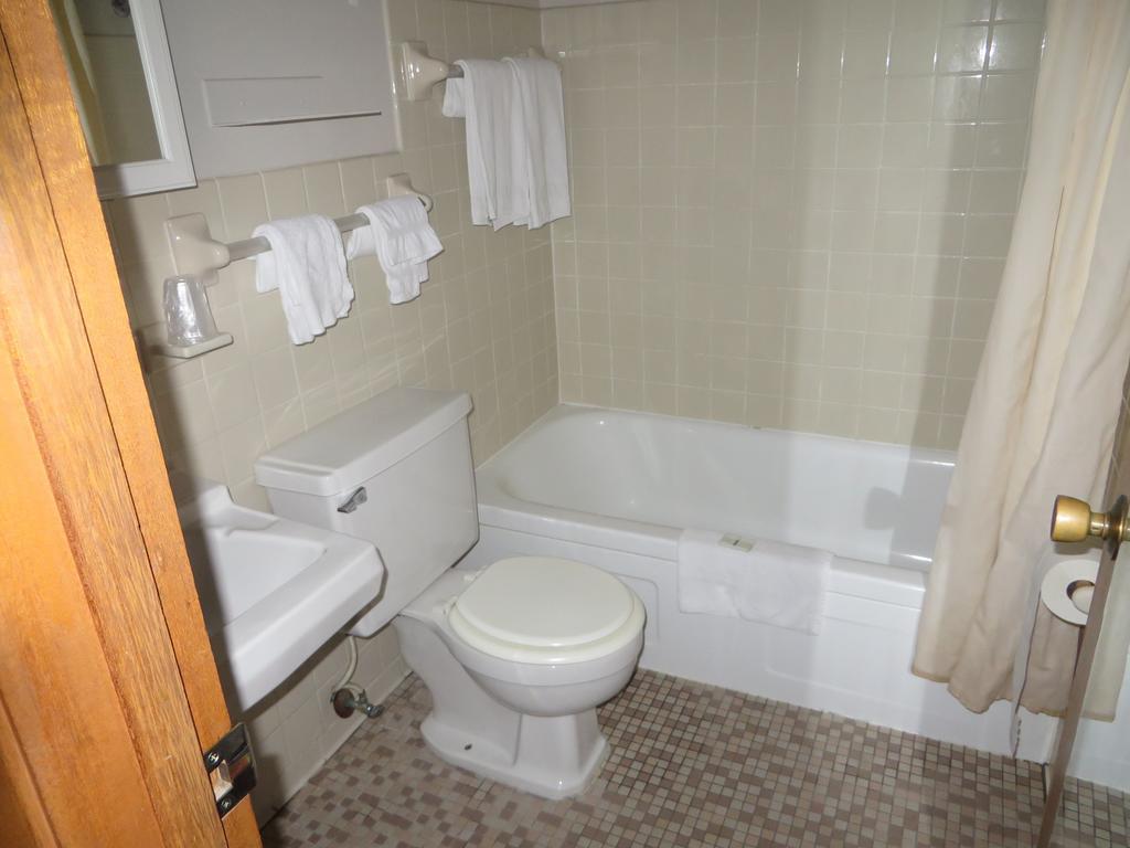 2Nd Street Inn & Suites Rochester Oda fotoğraf
